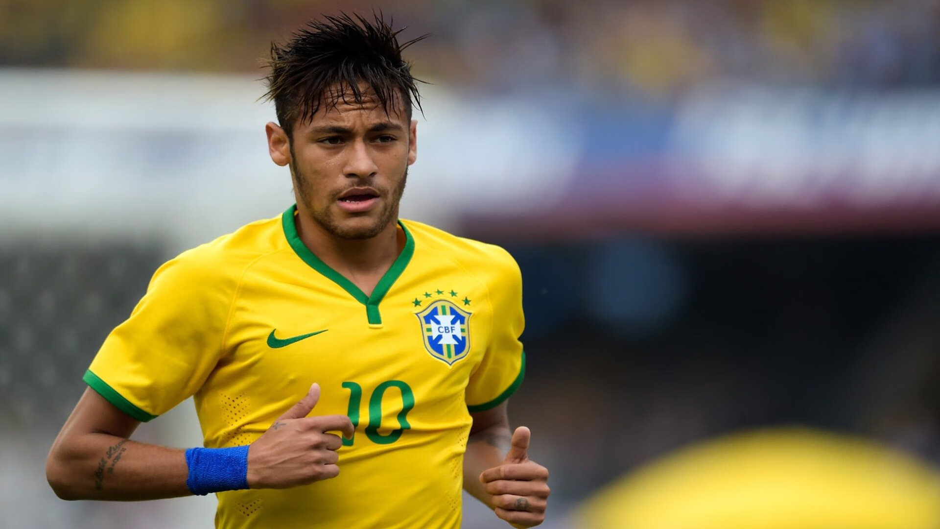 星空体育网址-名人车手专访：他们的冠军秘籍，车 名人